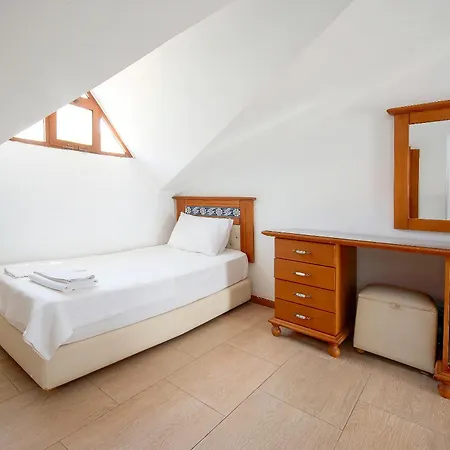 达特恰奇列克酒店 4*