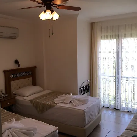 达特恰奇列克酒店 4*